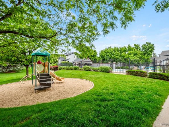 3748 Oakwood Drive, Longmont CO 80503
