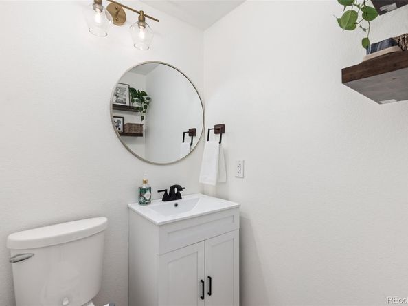 Undisclosed Address #9903951, Centennial CO 80122