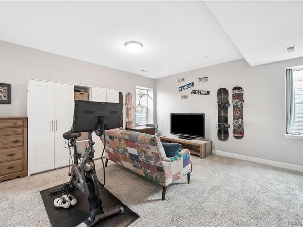 6831 W Yale Avenue, Lakewood CO 80227