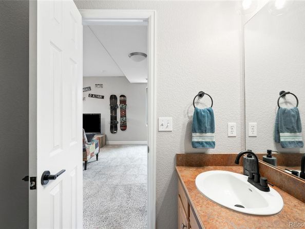 6831 W Yale Avenue, Lakewood CO 80227