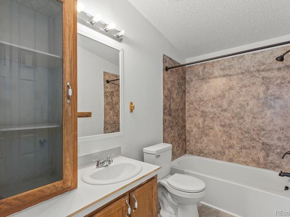 8040 Quebec Street, Commerce City CO 80022