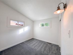 433 Sunnyside Lane, Longmont CO 80504