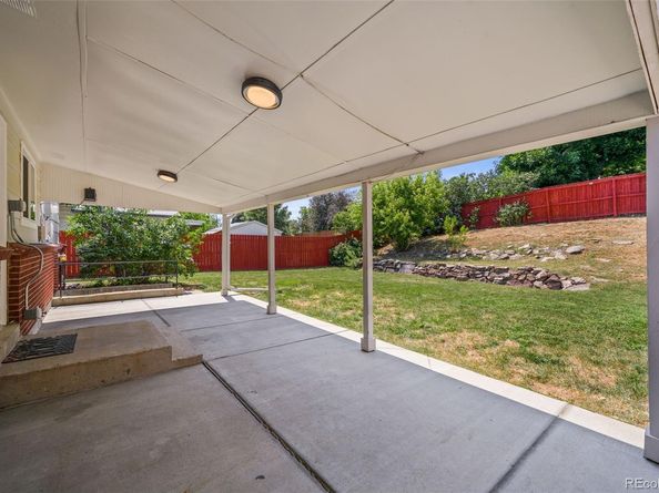 957 S Owens Court, Lakewood CO 80226
