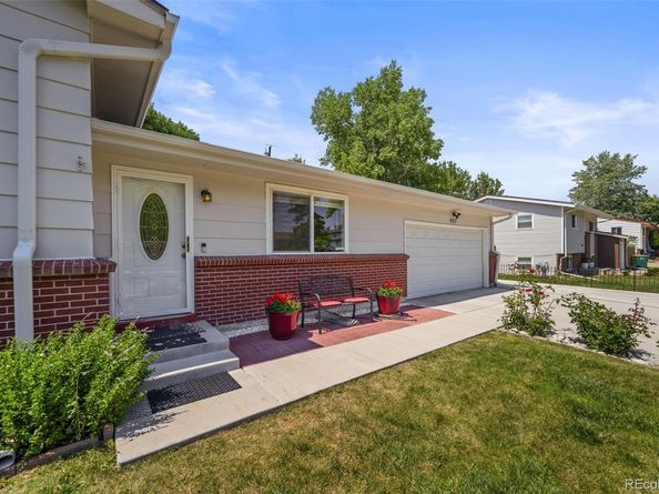 957 S Owens Court, Lakewood CO 80226