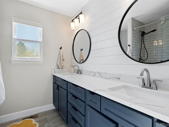 21484 E Crestline Lane, Centennial CO 80015