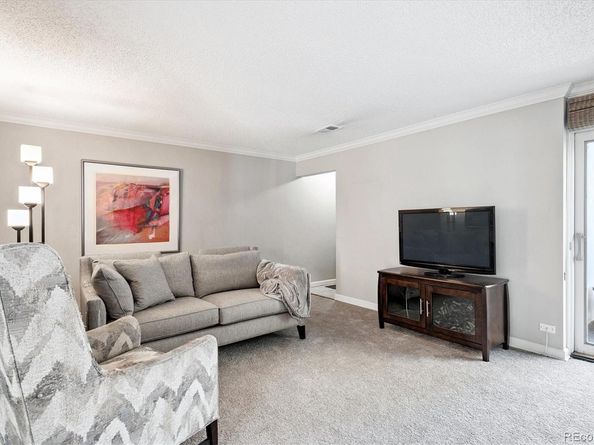 2907 S Locust Street, Denver CO 80222