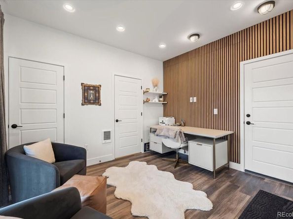 Undisclosed Address #5914197, Broomfield CO 80023