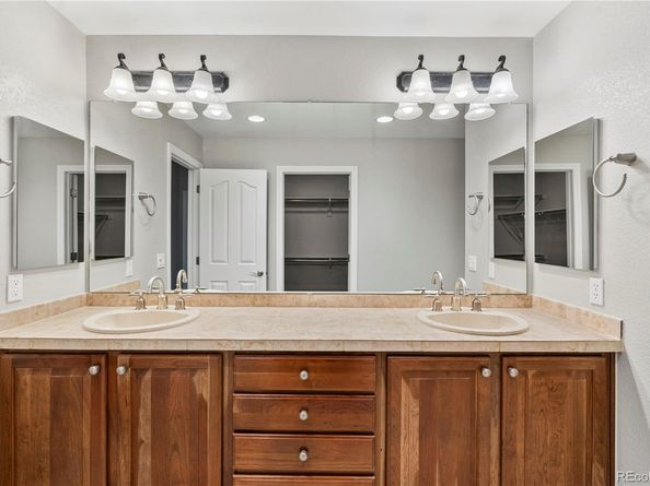 7560 S Biloxi Court, Aurora CO 80016
