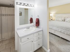 2 Adams 905, Denver CO 80206