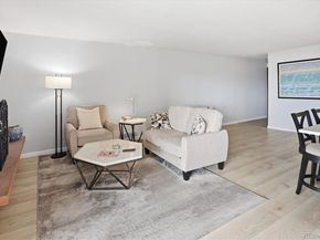2 Adams 905, Denver CO 80206
