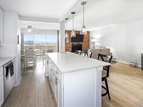 2 Adams 905, Denver CO 80206
