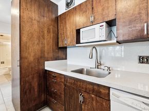 1050 N Corona Street 314, Denver CO 80218