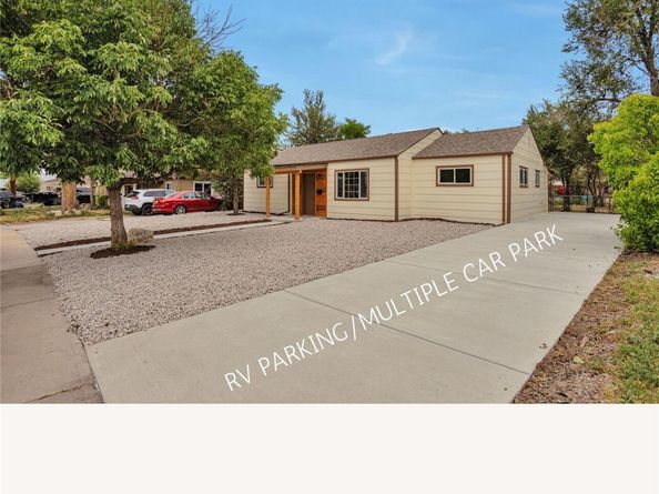 772 Victor Street, Aurora CO 80011