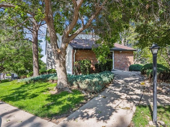 979 S Granby Way, Aurora CO 80012