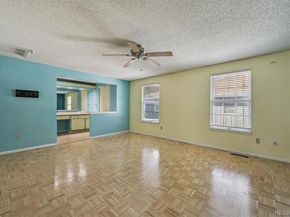 979 S Granby Way, Aurora CO 80012