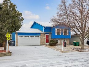 4001 S Flanders Way, Aurora CO 80013