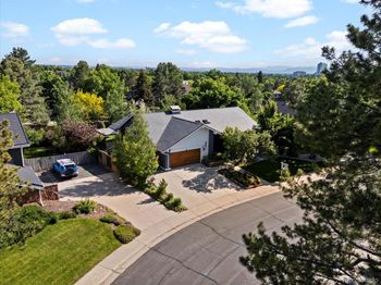 5884 S Hanover Way