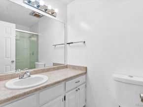 2301 E Fremont Avenue Y06, Centennial CO 80122