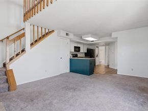 992 S Dearborn Way 12, Aurora CO 80012