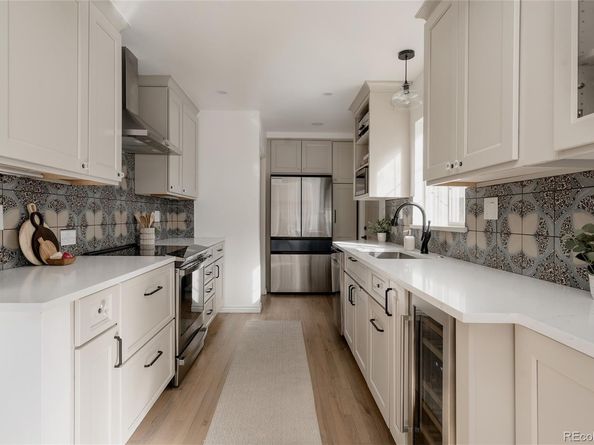 16 Lakewood Heights Drive, Lakewood CO 80215