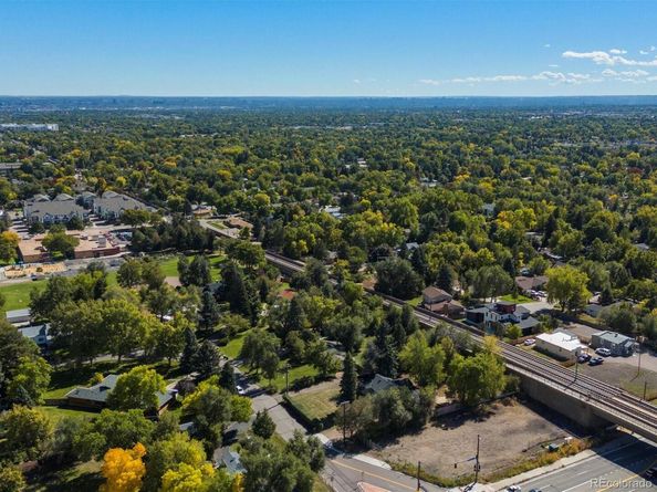16 Lakewood Heights Drive, Lakewood CO 80215