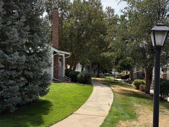 2887 W Long Circle A, Littleton CO 80120