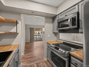 Undisclosed Address #7339149, Aurora CO 80011