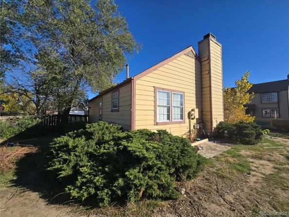 4711 Granby Way, Denver CO 80239