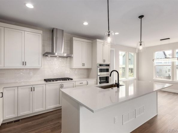 Undisclosed Address #7961049, Longmont CO 80503