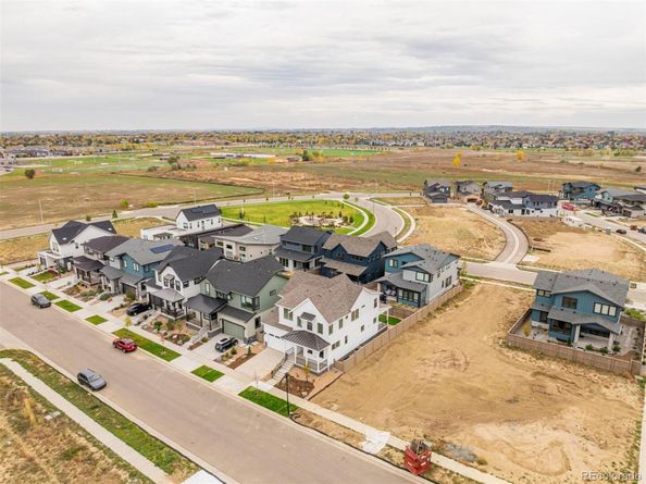 Undisclosed Address #7961049, Longmont CO 80503