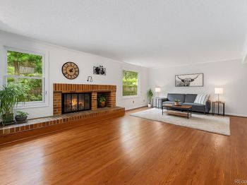 8002 Field Court