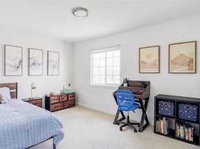 1129 S Kittredge Street, Aurora CO 80017