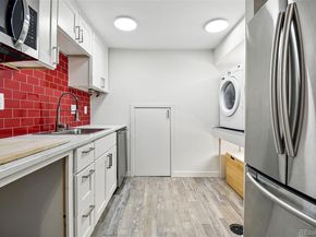 6948 W 70th Avenue, Arvada CO 80003