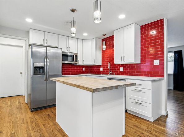 6948 W 70th Avenue, Arvada CO 80003