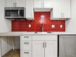 6948 W 70th Avenue, Arvada CO 80003