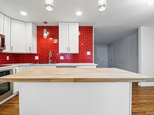6948 W 70th Avenue, Arvada CO 80003