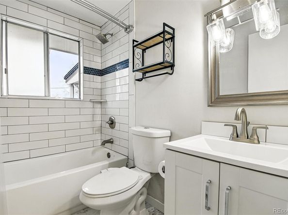 6948 W 70th Avenue, Arvada CO 80003