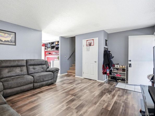 1736 S Olathe Street, Aurora CO 80017