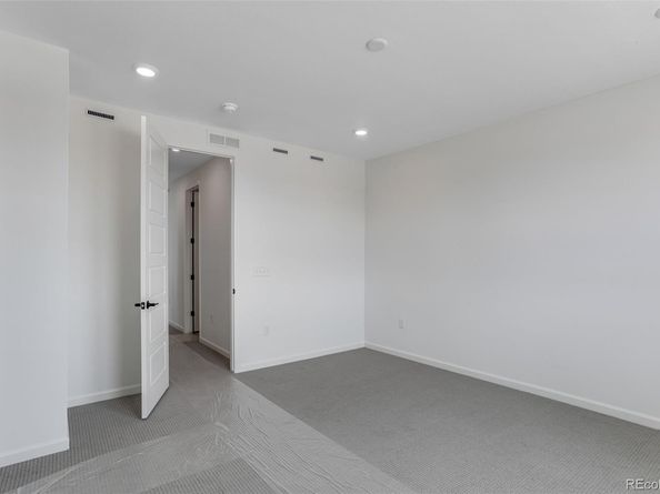 1422 Hudson Place, Longmont CO 80501