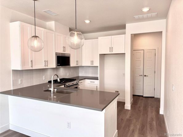6959 E Lowry Boulevard, Denver CO 80230
