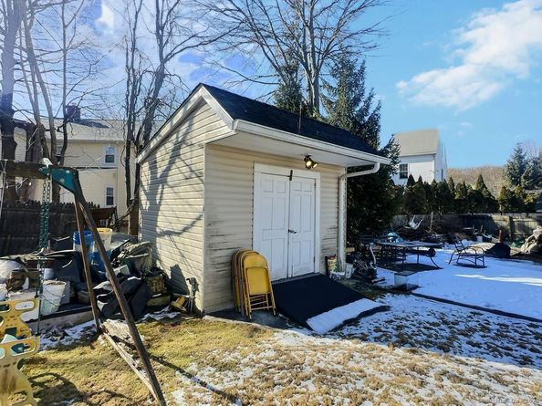 56 Bradley Place, Stamford CT 06905