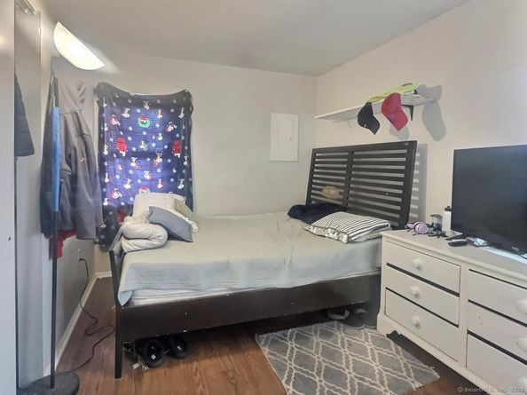 56 Bradley Place, Stamford CT 06905