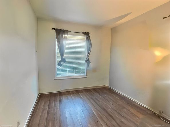 56 Bradley Place, Stamford CT 06905