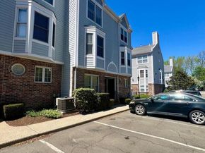 2612 North Avenue B11, Bridgeport CT 06604