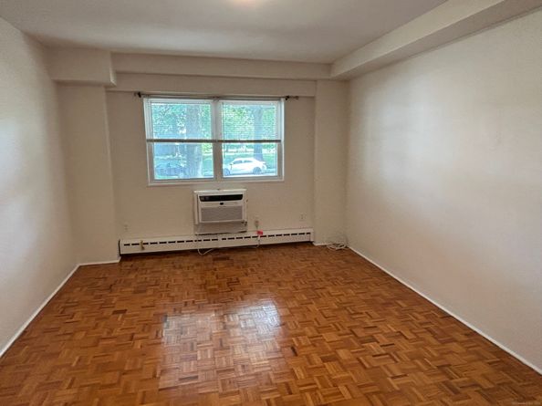 25 Cartright Street 1E, Bridgeport CT 06604