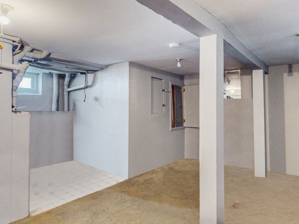 96 Davis Avenue, Bridgeport CT 06605