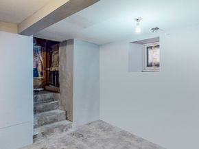 96 Davis Avenue, Bridgeport CT 06605