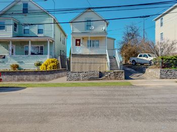 96 Davis Avenue