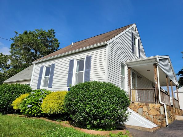 26 King Street, Shelton CT 06484