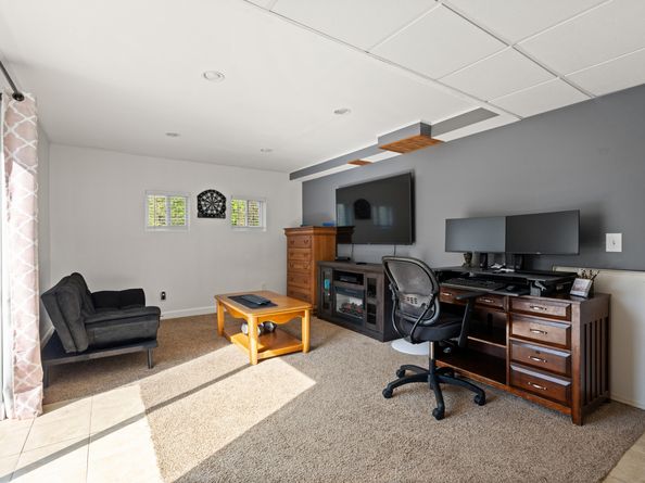 2 Pine Hill Road, New Fairfield CT 06812